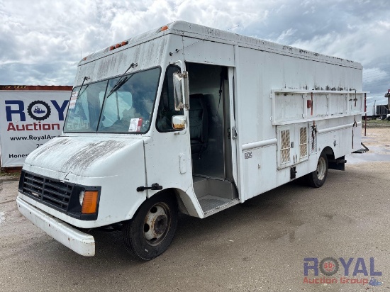 2001 Workhorse P42 SWAT Transport Truck
