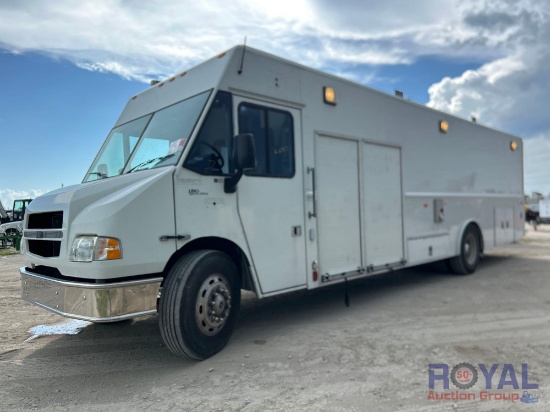 2006 Freightliner MT55 Chassis/ Utilimaster Body Step Van