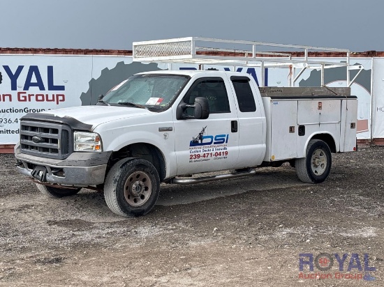 2005 Ford F-250 4x4 Reading Service Truck