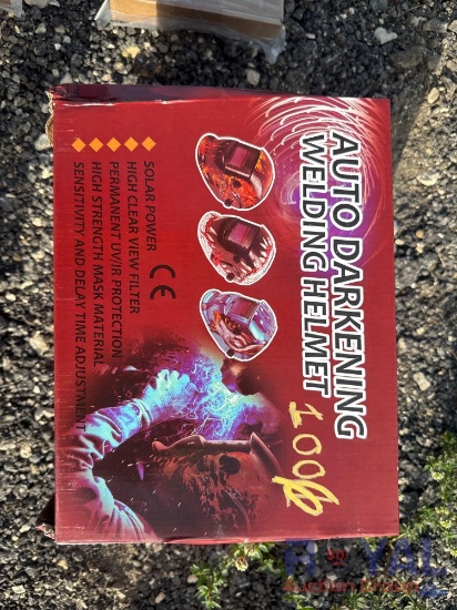 Auto Darkening Welding Helmet