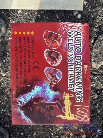 Auto Darkening Welding Helmet