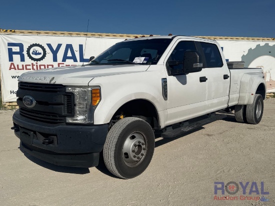 2017 Ford F-350 4x4 XL Crew Cab Pickup Truck