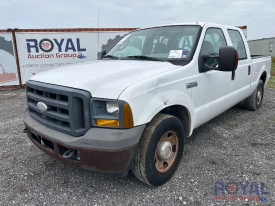 2005 Ford F-250 Crew Cab Pickup Truck