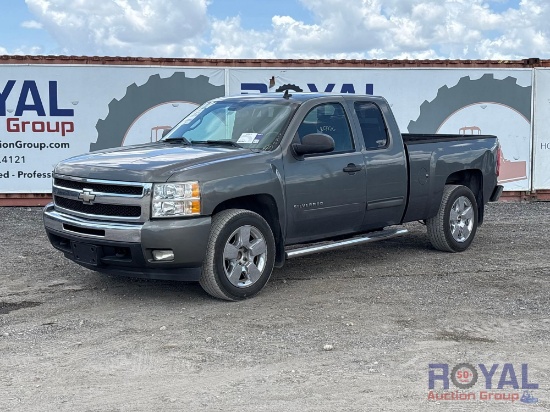 2011 Chevrolet Silverado 1500 Ext. Cab Pickup Truck