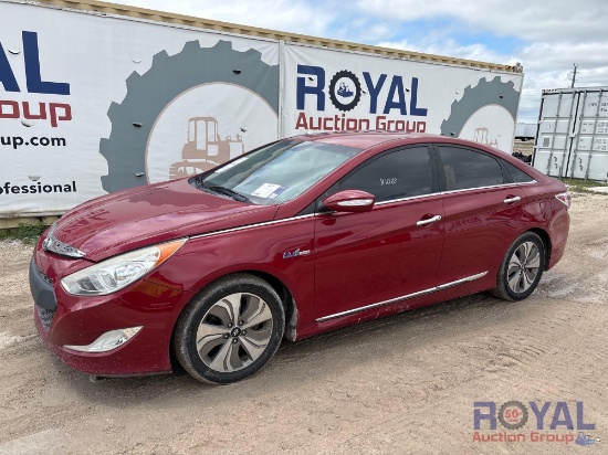 2013 Hyundai Sonata Hybrid Sedan