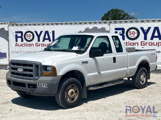 2005 Ford F-250 4x4 Ext. Cab Pickup Truck