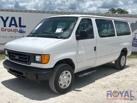 2004 Ford E-350 Super Duty Cargo Van