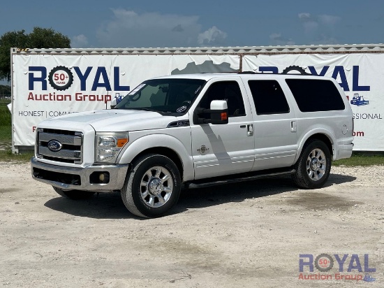 2001 Ford Excursion Limited SUV