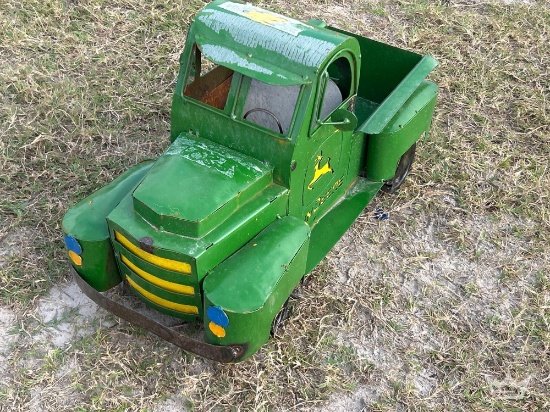 John Deere Miniature Decorative Truck