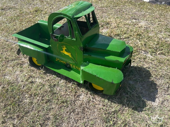 John Deere Miniature Decorative Truck