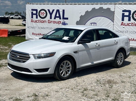 2015 Ford Taurus SE Sedan