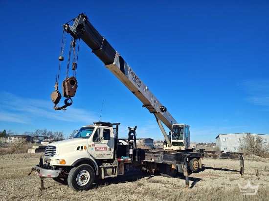 2007 Sterling L9500 National Crane 1800 40 Ton Tri Axle Telescopic Boom Crane Truck