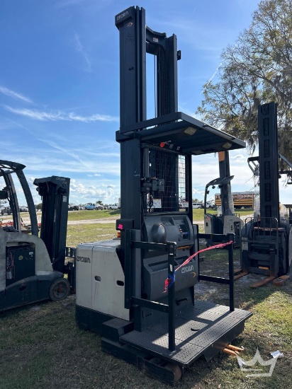 Crown SP3550H-30 Stand-On Electric Forklift