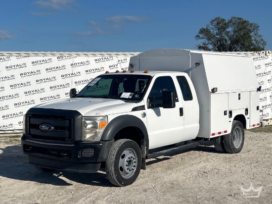 2015 Ford F-550 Enclosed Service Truck w/ Liftgate
