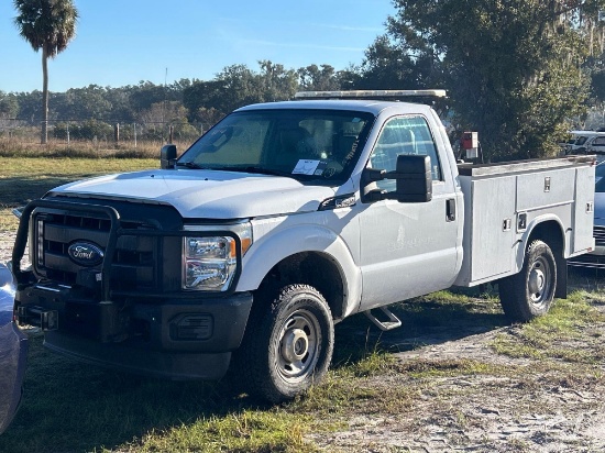 2015 Ford F-350 4x4 Service Truck