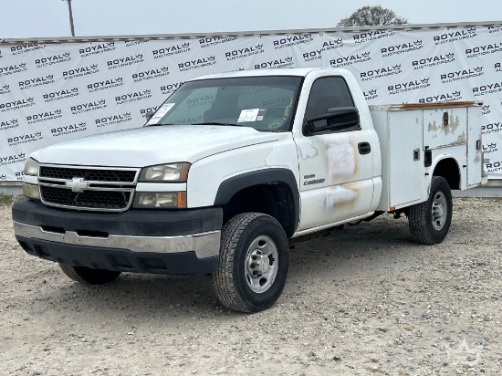 2006 Chevrolet Silverado 2500 Knapheide Service Truck