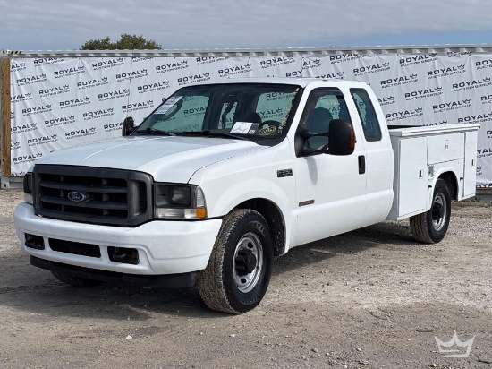 2004 Ford F-250 Ext. Cab Service Truck w/ Liftgate