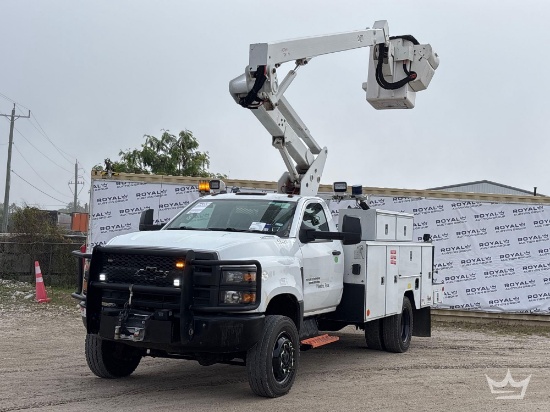 2019 Chevrolet Silverado 6500HD 4x4 ETI ETC37IH 37FT Insulated Bucket Truck