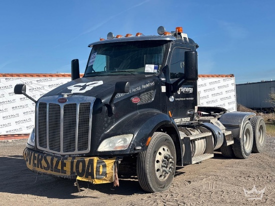 2016 Peterbilt 579 Wet Kit T/A Day Cab Truck Tractor