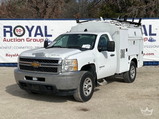 2013 Chevrolet Silverado 3500HD Enclosed Service Truck