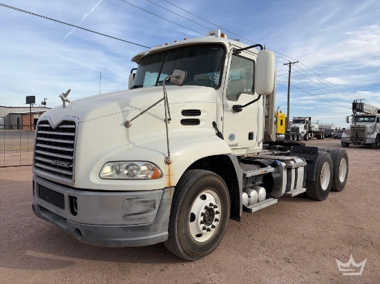 2018 Mack CXU613 T/A Day Cab Truck Tractor