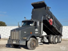 2016 Kenworth T800 Tri-Axle Dump Truck