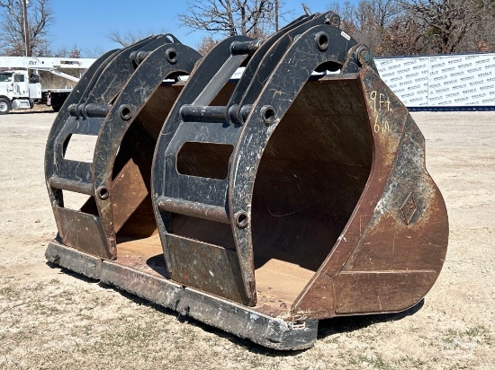 2018 Pemberton Inc 4.5 Yard Dual Cylinder Hydraulic Grapple Loader Bucket
