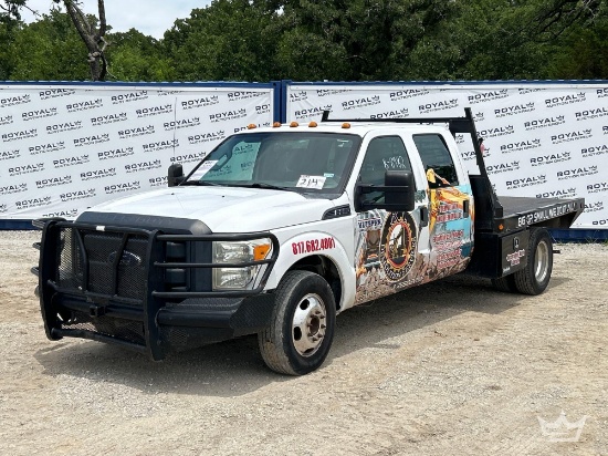 2013 Ford F-350 Crew Cab 9ft. Flatbed Truck
