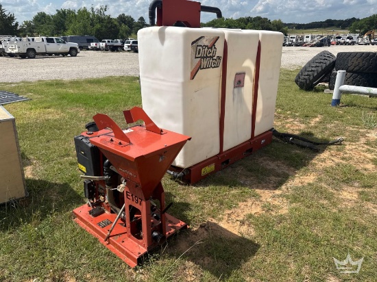2016 Ditch Witch FM13V Mud Pump and Tank
