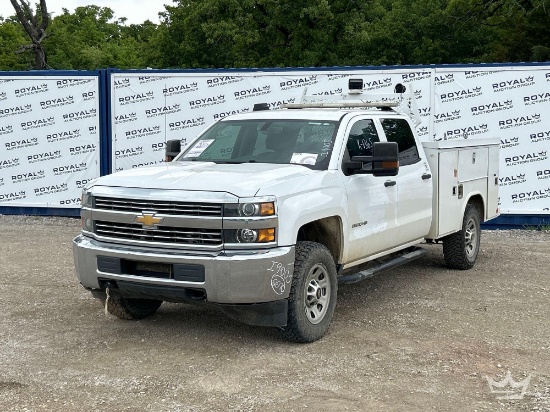 2017 Chevrolet Silverado 2500HD 4x4 Crew Cab Reading Service Truck