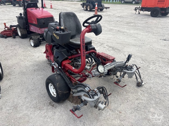 2015 Toro Greensmaster 3300 Triflex Commercial Greens Mower