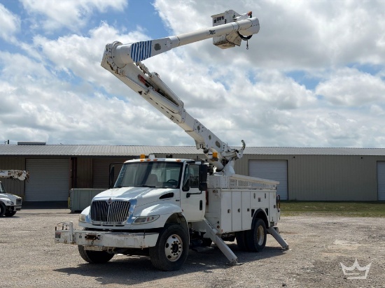 2014 International DuraStar 4300 Altec AM55 55ft. Material Handling Insulated Bucket Truck