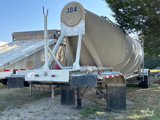 1997 Vantage 40ft. T/A Pneumatic Tanker Trailer