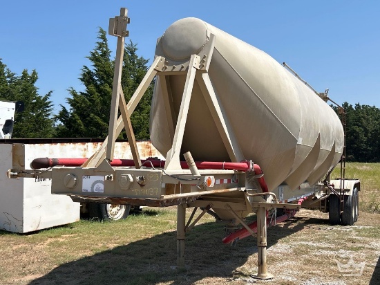 1988 Fruehauf 40ft. T/A Pneumatic Tanker Trailer