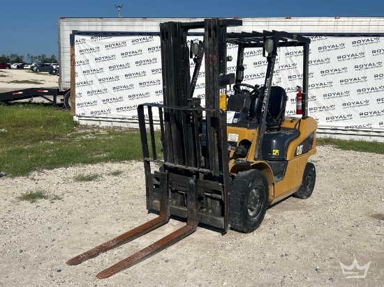 2014 Caterpillar 2PD5000 5,000lb Diesel Forklift