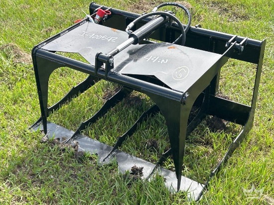 44in Single Cylinder Root Grapple Mini Skid Steer Attachment