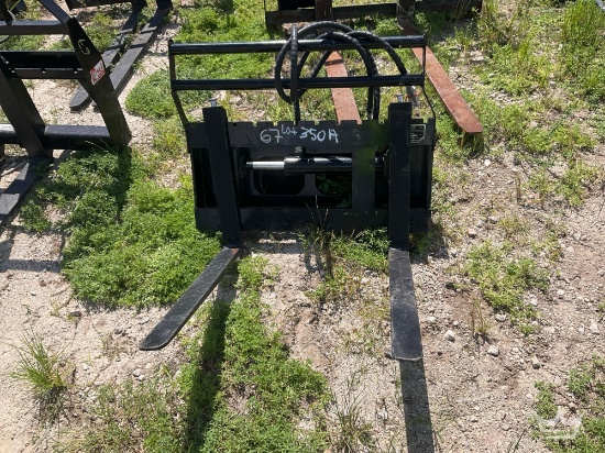 Hydraulic Side Shift Forks Mini Skid Steer Attachment