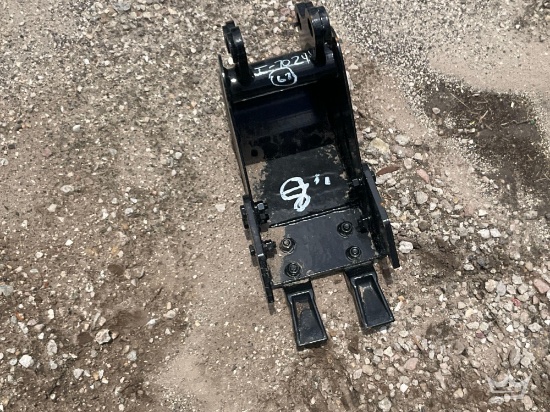 2025 8in Digging Tooth Bucket Mini Excavator Attachment