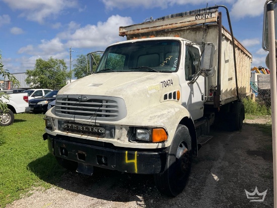 2002 Sterling M8500 Acterra S/A Dump Truck