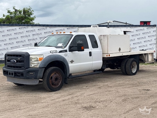2013 Ford F-450 Ext. Cab Landscaping Sprayer Truck