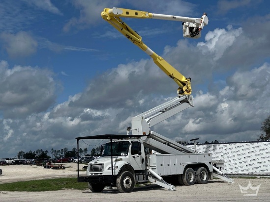 2013 Freightliner M2 106 T/A Altec 100ft. Material Handling Insulated Bucket Truck