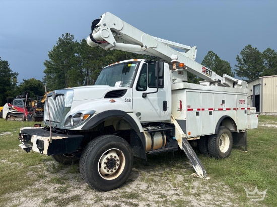2019 International WorkStar 7300 4x4 ETI 45ft. Material Handling Insulated Bucket Truck