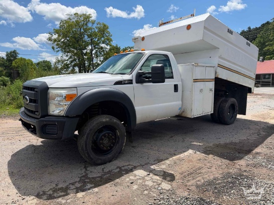 2012 Ford F-450 4x4 Chipper Truck