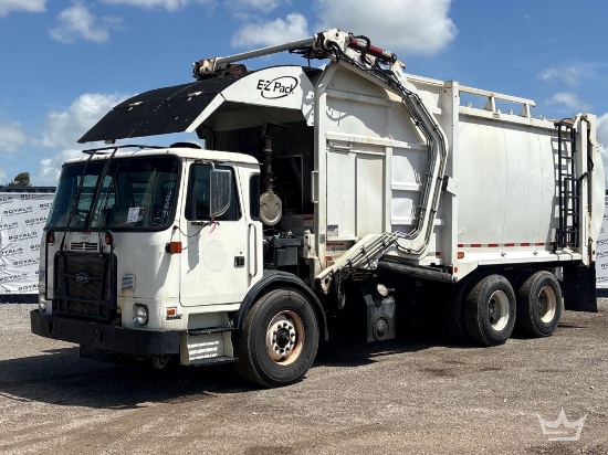 2019 Autocar ACX Xpeditor T/A EZ-Pack 40yd. Front Loader Garbage Truck