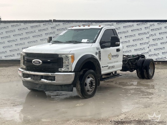 2017 Ford F-550 4x4 Cab and Chassis Truck