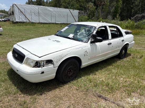 2010 Ford Crown Victoria Sedan