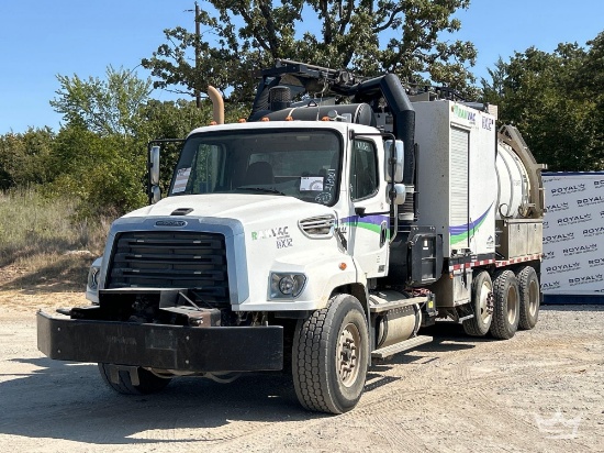 2015 Freightliner 114SD Tri-Axle RAMVAC HX-12 Hydro Excavator Vacuum Truck