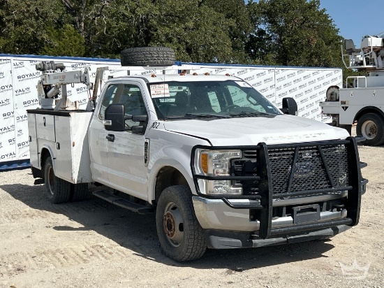 2017 Ford F-350 4x4 Ext Cab Liberator 3,200lbs. Crane Service Truck