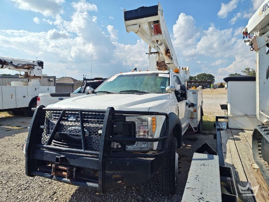 2017 Ford F-550 4x4 Versalift VST47I 47ft. Material Handling Bucket Truck