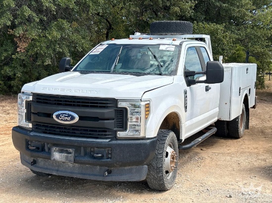 2019 Ford F-350 4x4 Lift Moore 3200 3,200lb. STAHL Crane Service Truck